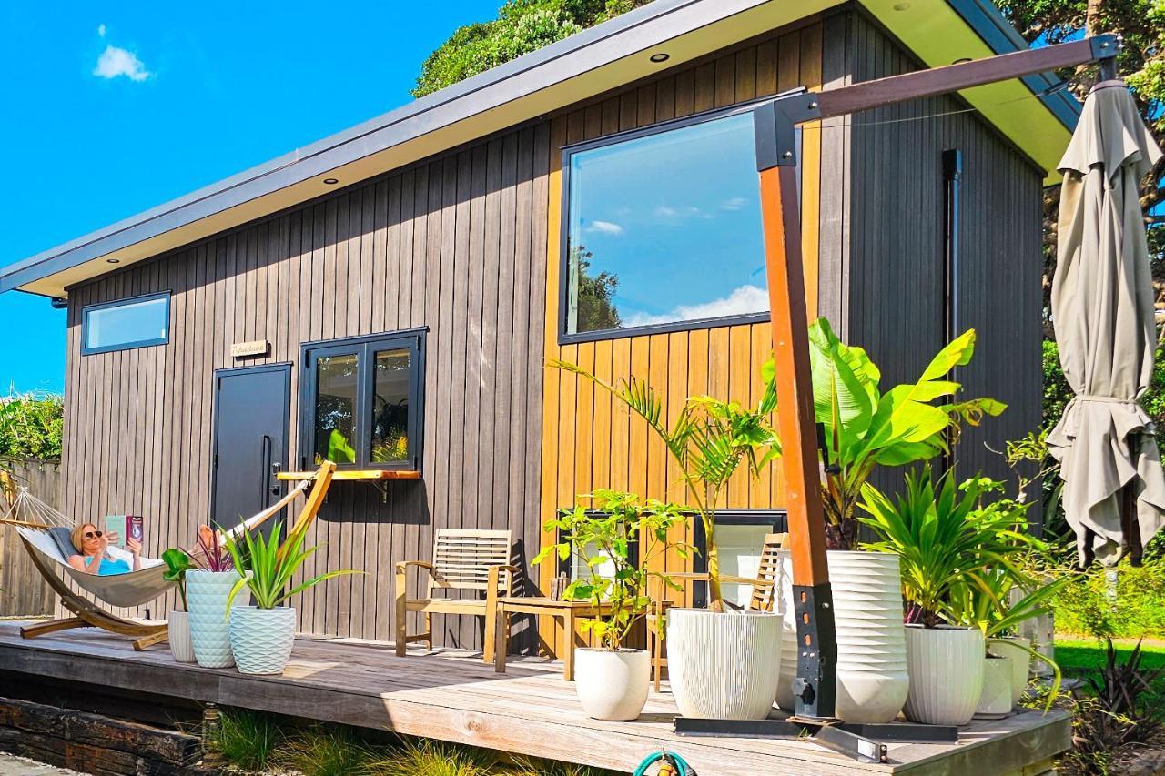 Adventurer'S Chest - Pohutukawa Hotel Hotwater Beach Exterior photo